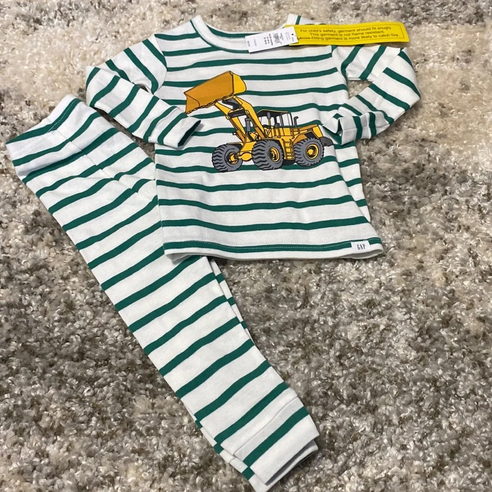 babyGap Baby Boy Construction Front Loader Pajama Set NWT